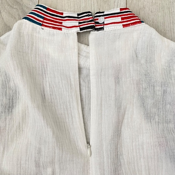 Long Sleeve White Textured Gauze Top With Embroidered Detail - Picture 9 of 9